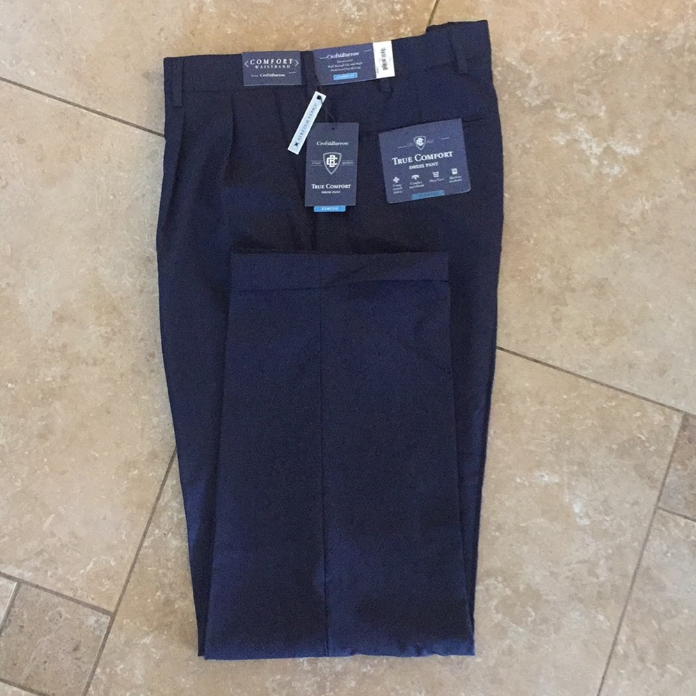 Croft & Barrow True Comfort Pleated Pant. 38X32